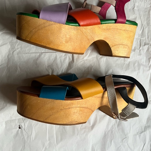 Charlotte Stone Multicolor Strappy Sandals - Picture 3 of 7